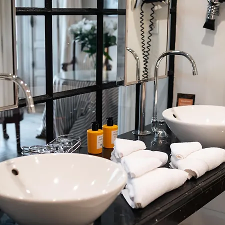 Hotell Les Vergers De Paul 4*